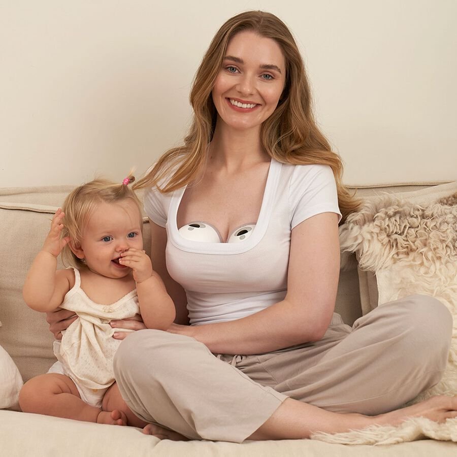 Momcozy M5 Double Wearable Breast Pump - Image 2